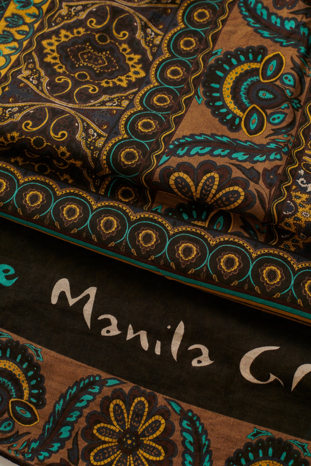 Дизайнерски фишу Manila Grace